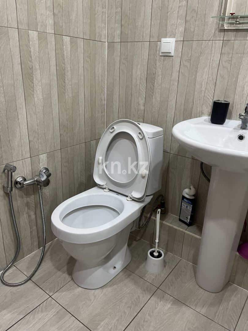 Аренда 1-комнатной квартиры, 42 м² в Алматы - фото 9