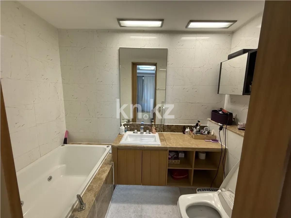 Продажа 4-комнатной квартиры, 150 м², пр. Кошкарбаева, дом  2 в Астане - фото 6