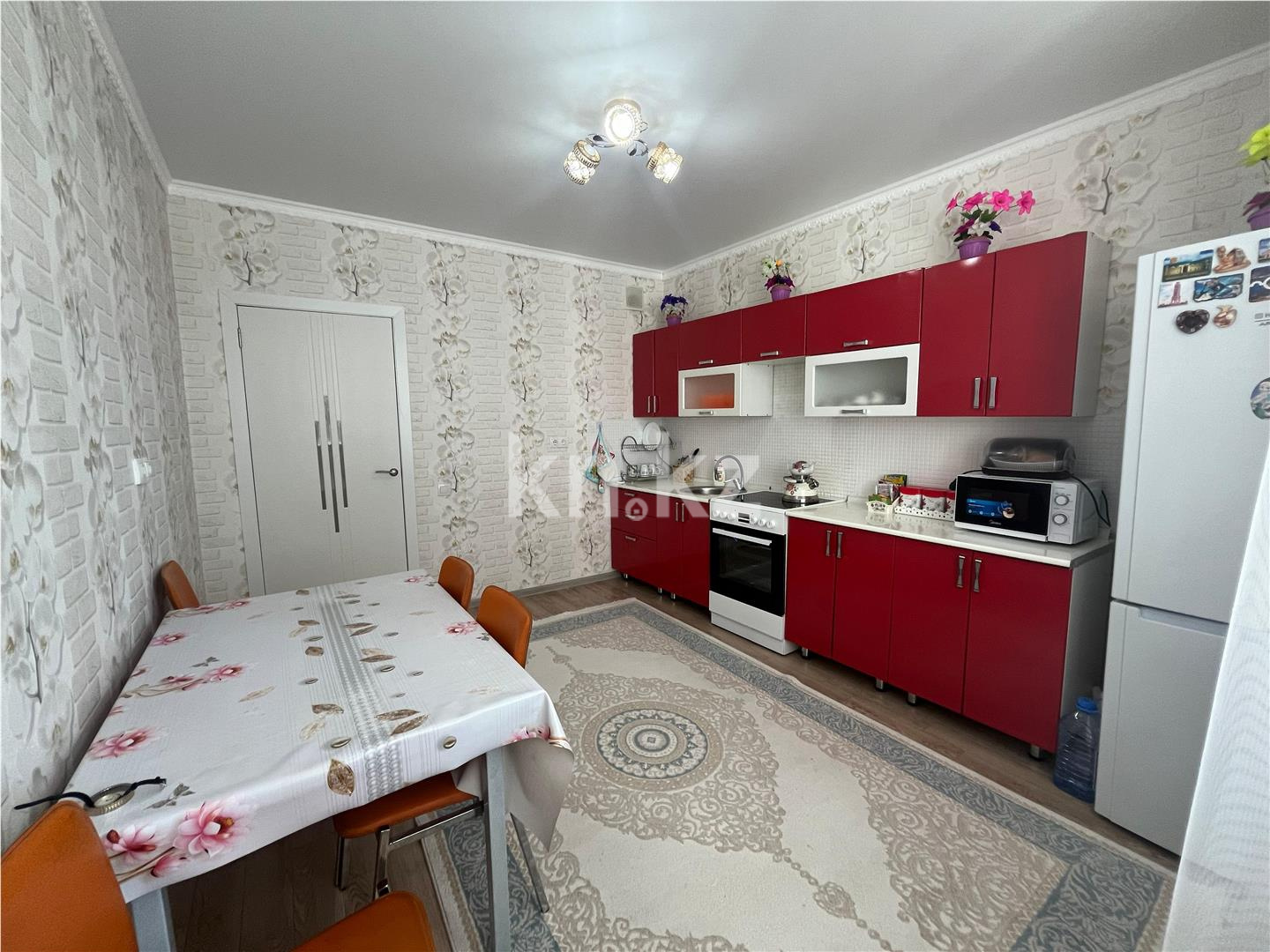 Продажа 1-комнатной квартиры, 49 м², ул. Тулебаева в Астане - фото 2