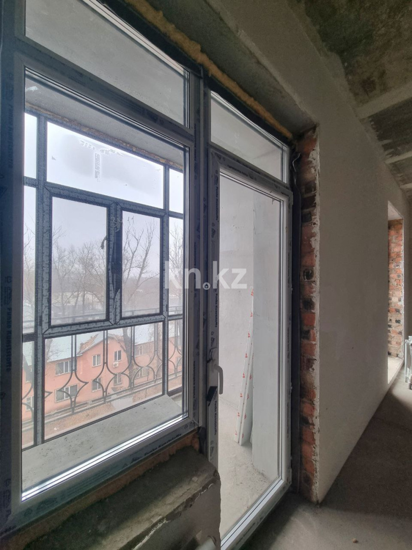 Продажа 3-комнатной квартиры, 113 м², ул. Жанибекова, дом  53 в Караганде - фото 10