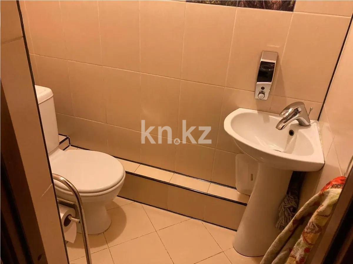 Продажа 3-комнатной квартиры, 70.6 м² в Алматы - фото 5