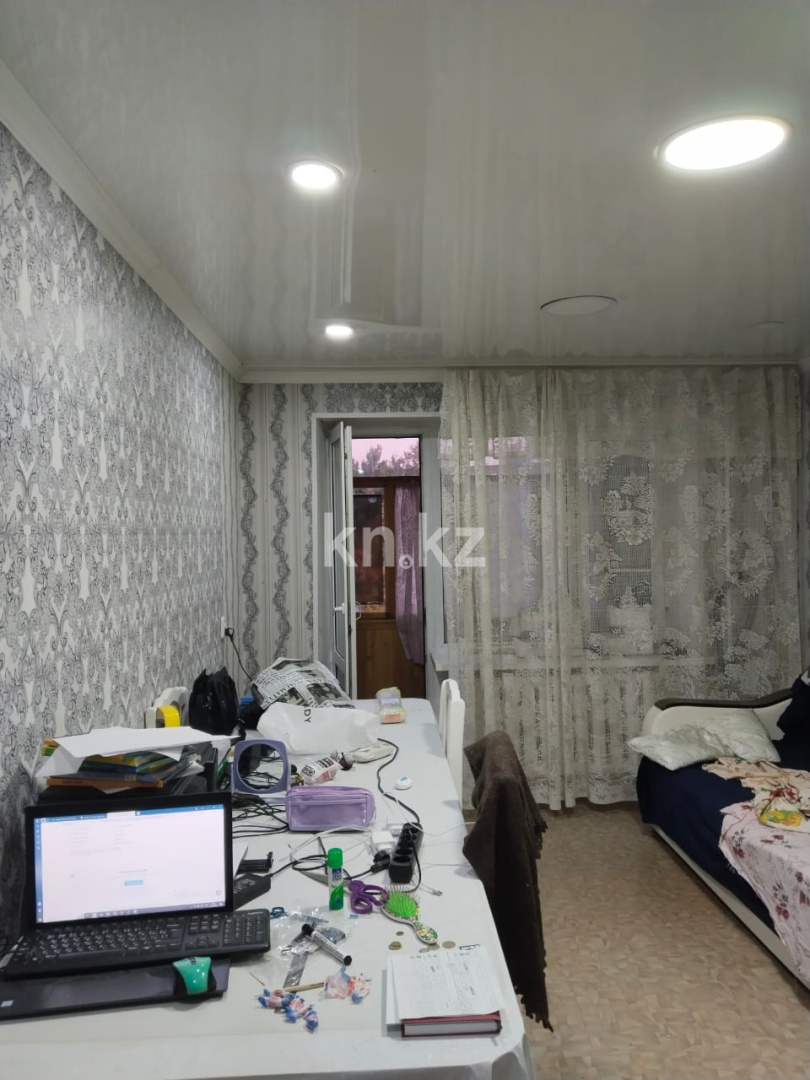 Продажа 3-комнатной квартиры, 60 м², 13 мкр-н, дом  21 в Караганде - фото 4