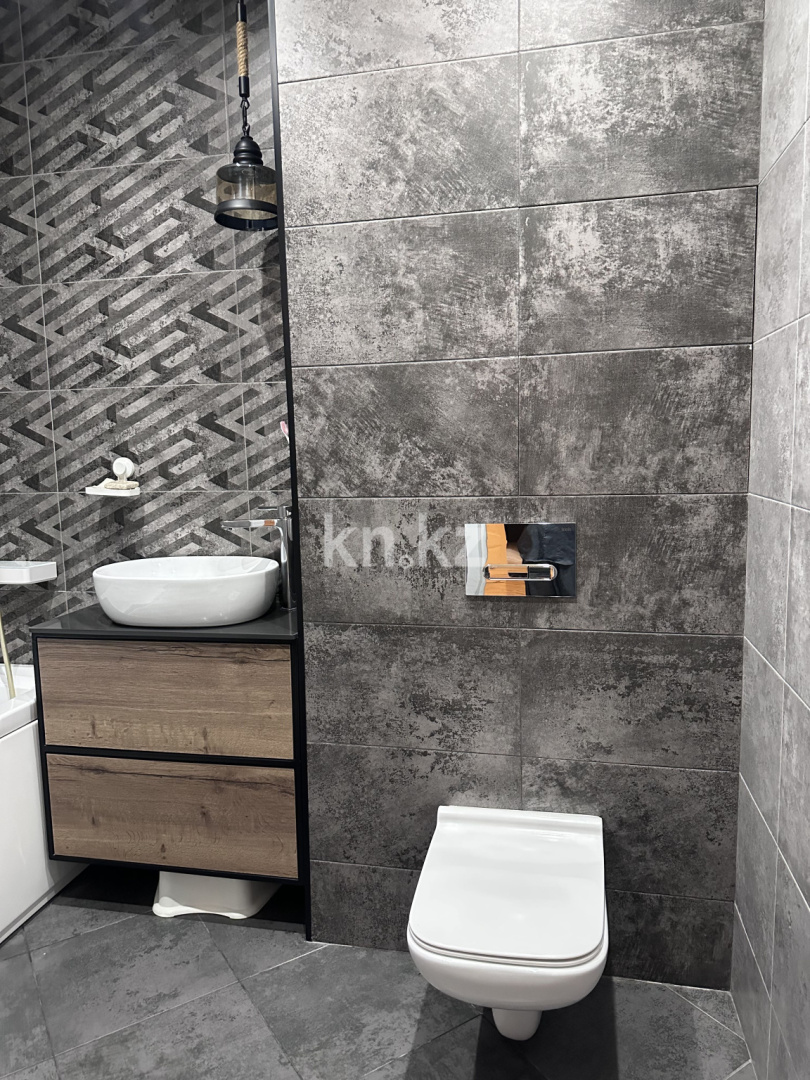 Продажа 3-комнатной квартиры, 78.9 м² в Караганде - фото 24