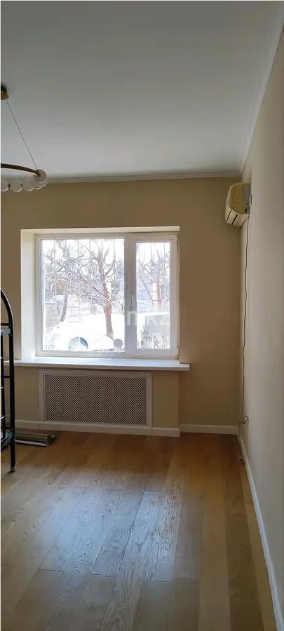 Продажа 4-комнатной квартиры, 100 м², пр. Назарбаева, дом  247 в Алматы