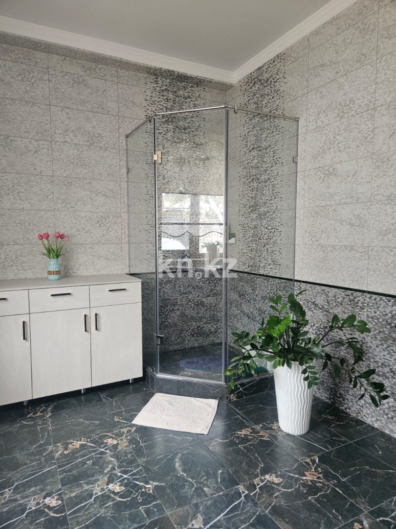 Продажа 7-комнатного дома, 400 м² в Алматы - фото 10