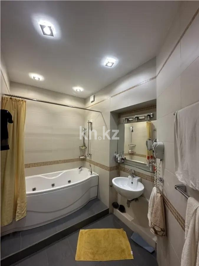 Продажа 2-комнатной квартиры, 68.4 м² в Алматы - фото 4