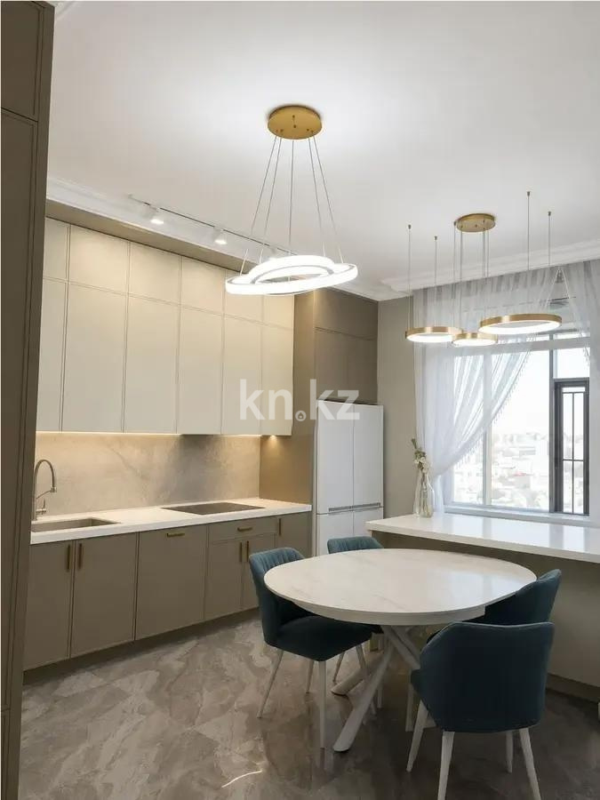 Продажа 5-комнатной квартиры, 198 м² в Астане - фото 2