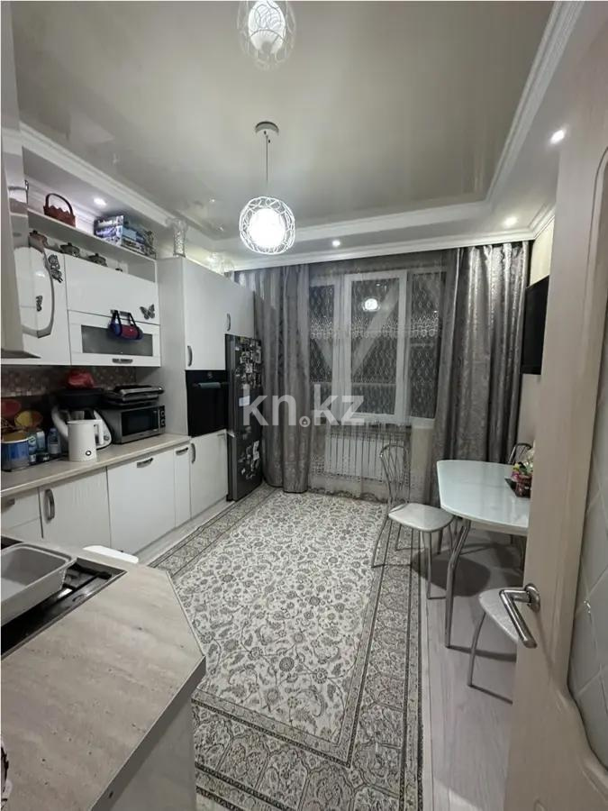 Продажа 3-комнатной квартиры, 72 м², мкр-н 10, дом  2 в Алматы - фото 4