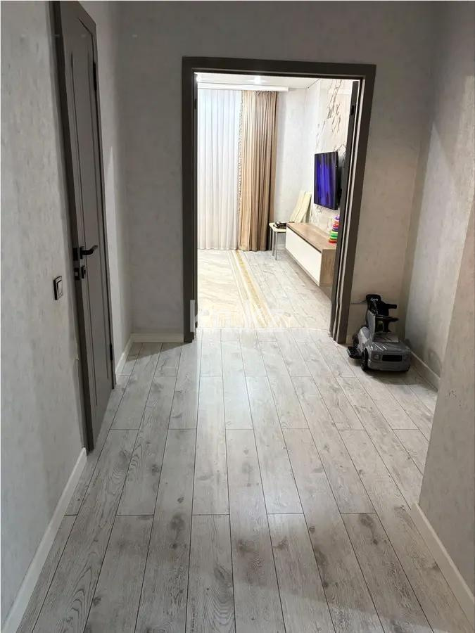 Продажа 4-комнатной квартиры, 105 м², ул. Нажимеденова, дом  14 в Астане - фото 8