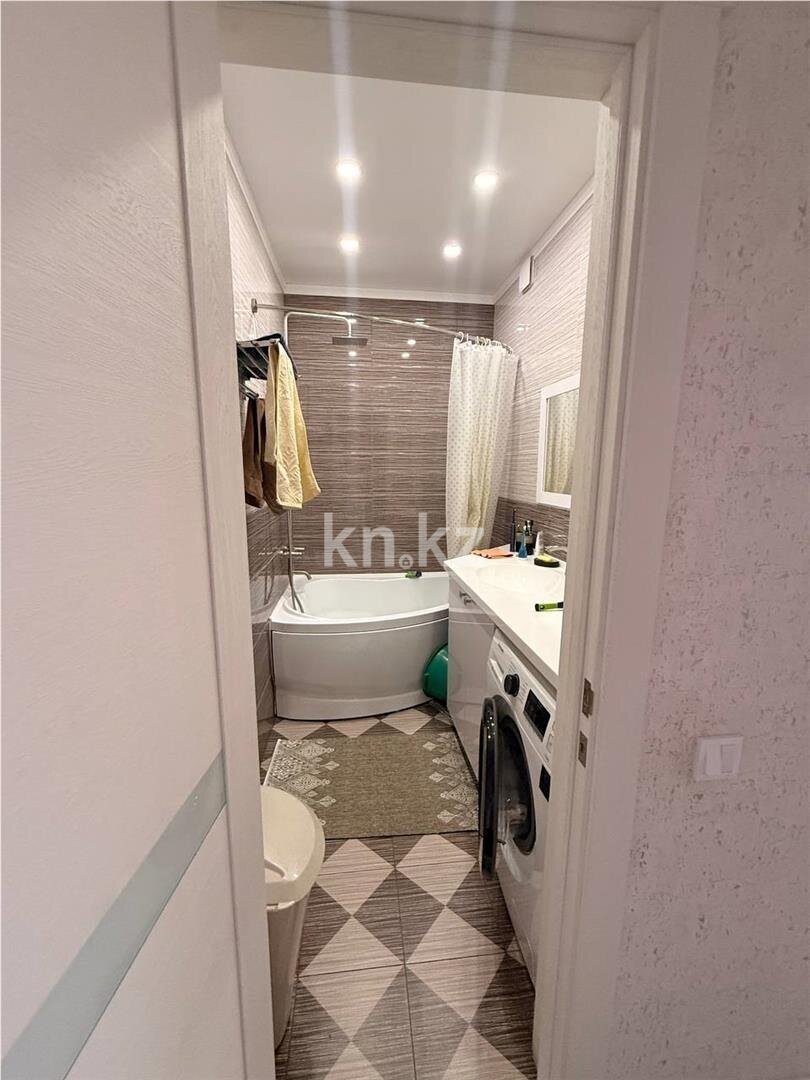 Продажа 3-комнатной квартиры, 98 м² в Караганде - фото 13