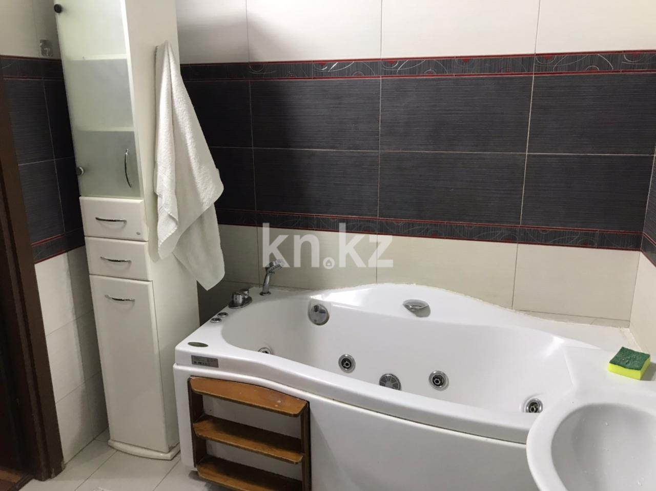 Продажа 3-комнатной квартиры, 117.8 м² в Алматы - фото 9
