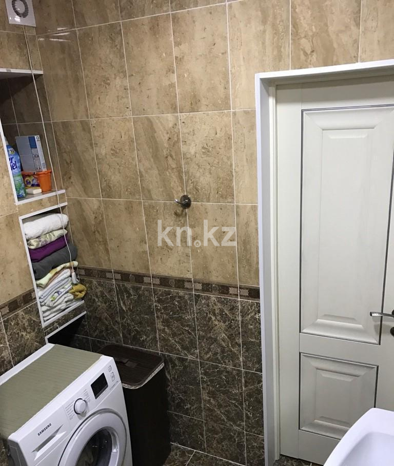 Продажа 3-комнатной квартиры, 106 м², пр. Шахтеров в Караганде - фото 14
