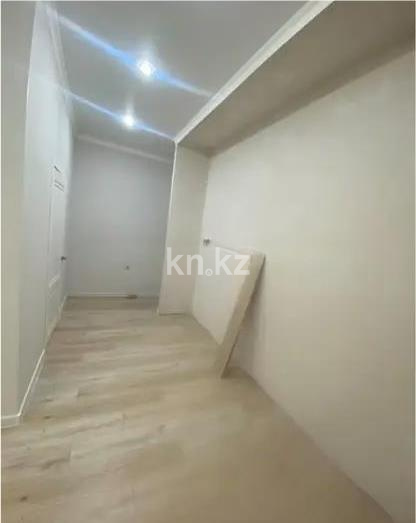 Продажа 1-комнатной квартиры, 43 м², ул. Кенжина, дом  1/1 блок а в Караганде - фото 3