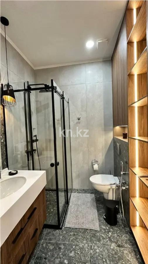 Продажа 2-комнатной квартиры, 55.4 м² в Алматы - фото 2