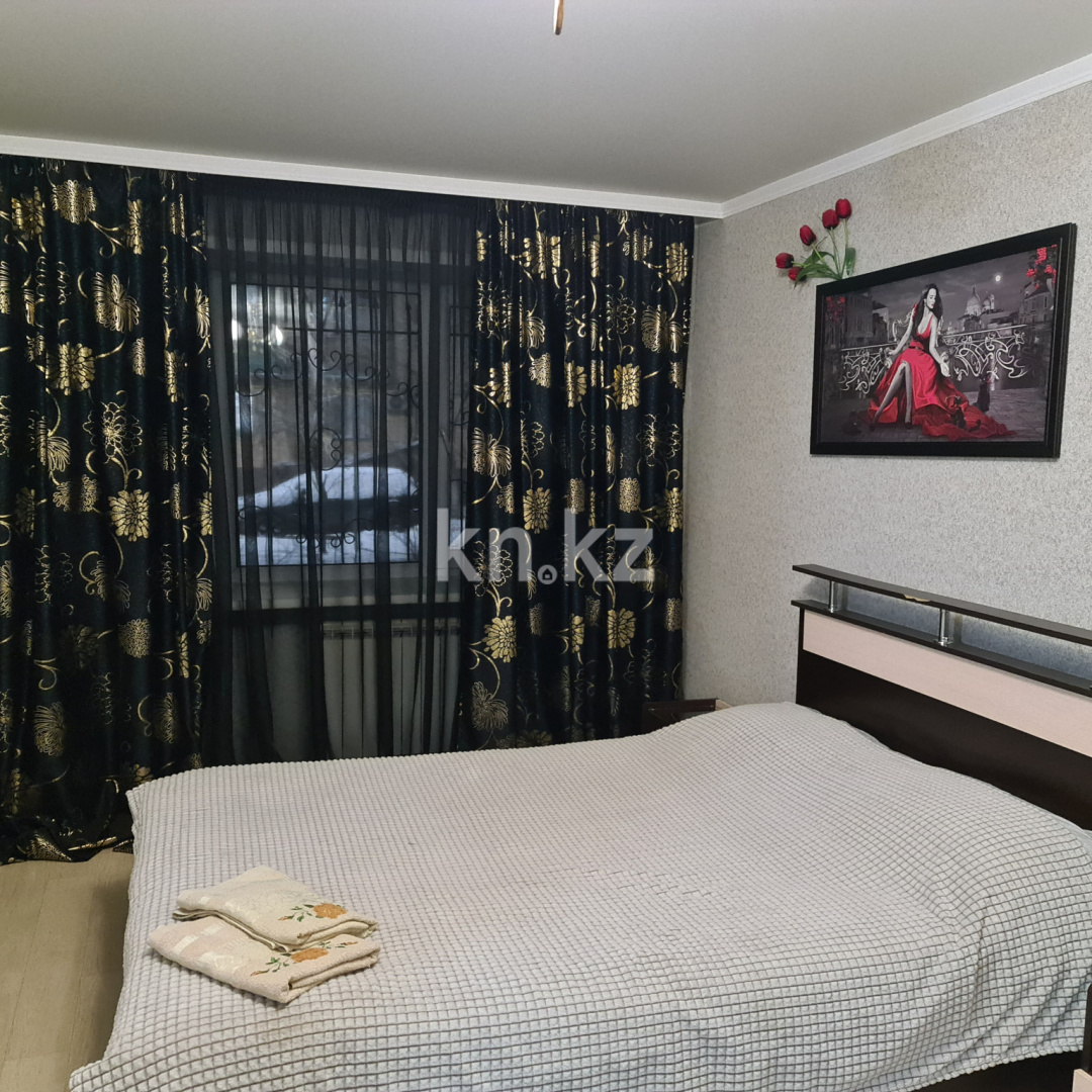 Аренда 1-комнатной квартиры посуточно, 35 м², пр. Бухар-жырау, дом  79/2 в Караганде - фото 4