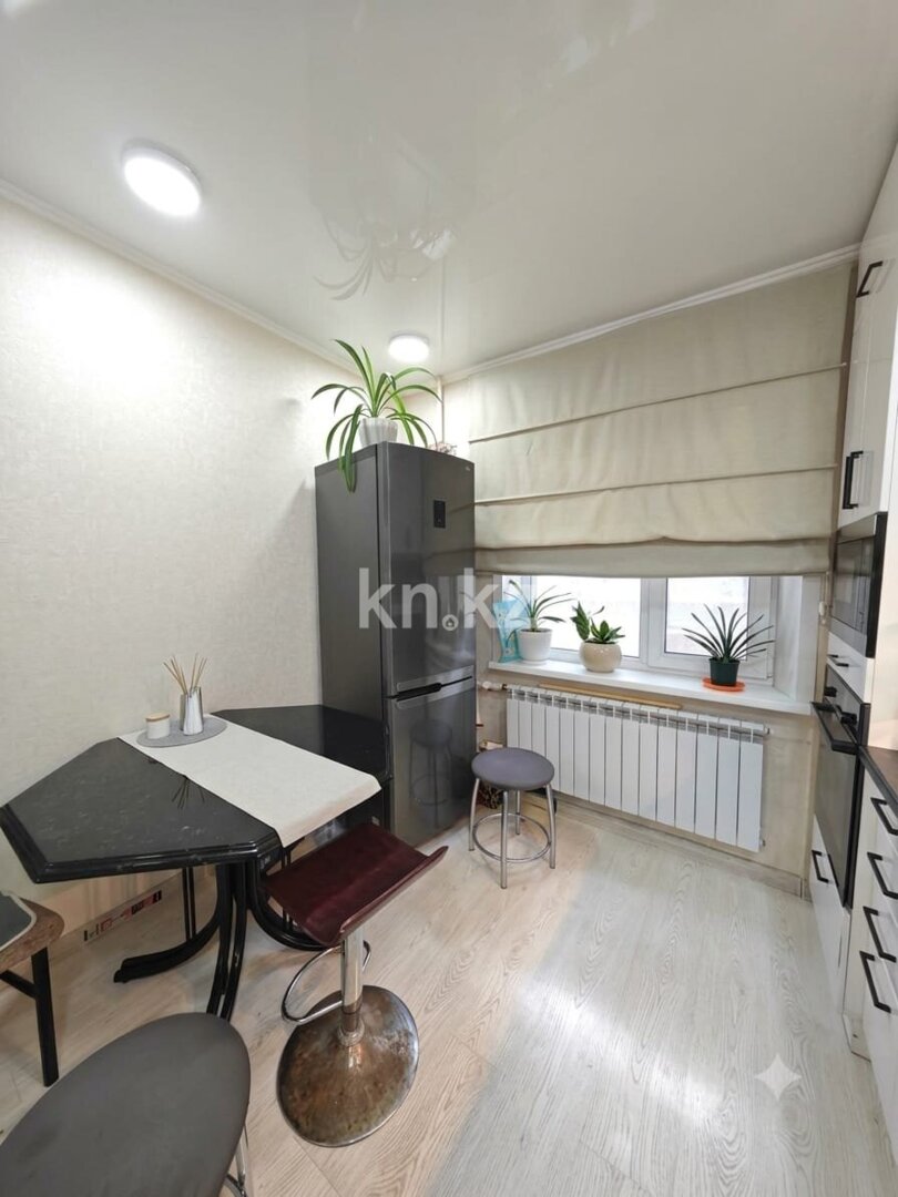 Продажа 4-комнатной квартиры, 77 м² в Караганде - фото 2