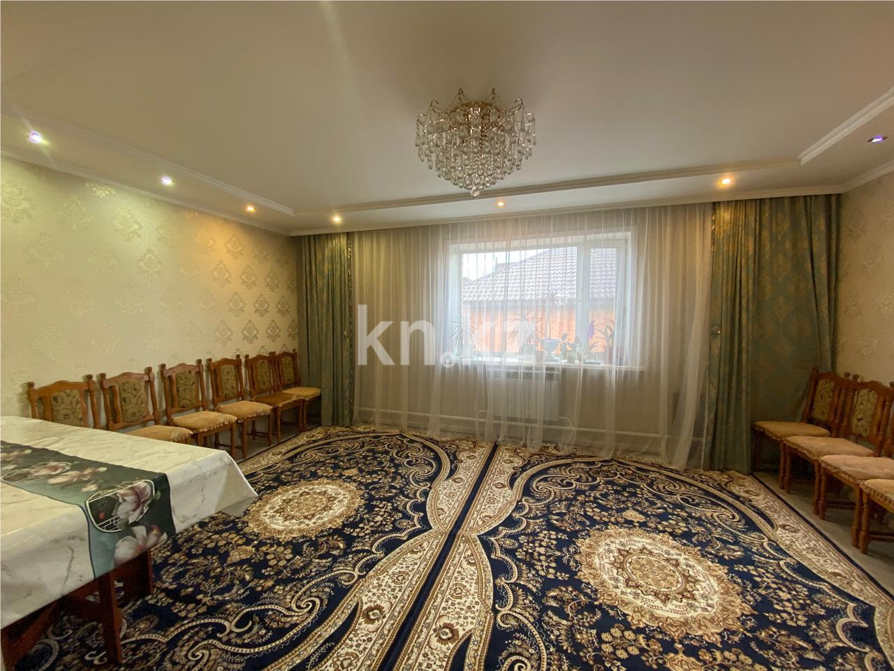 Продажа 5-комнатного дома, 214 м² в Караганде