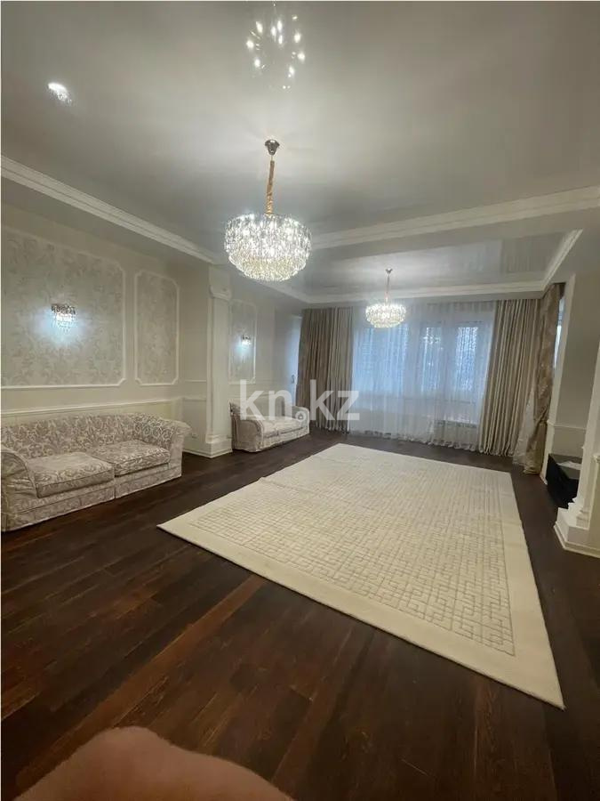 Продажа 4-комнатной квартиры, 171.8 м², ул. Достык, дом  10 в Астане
