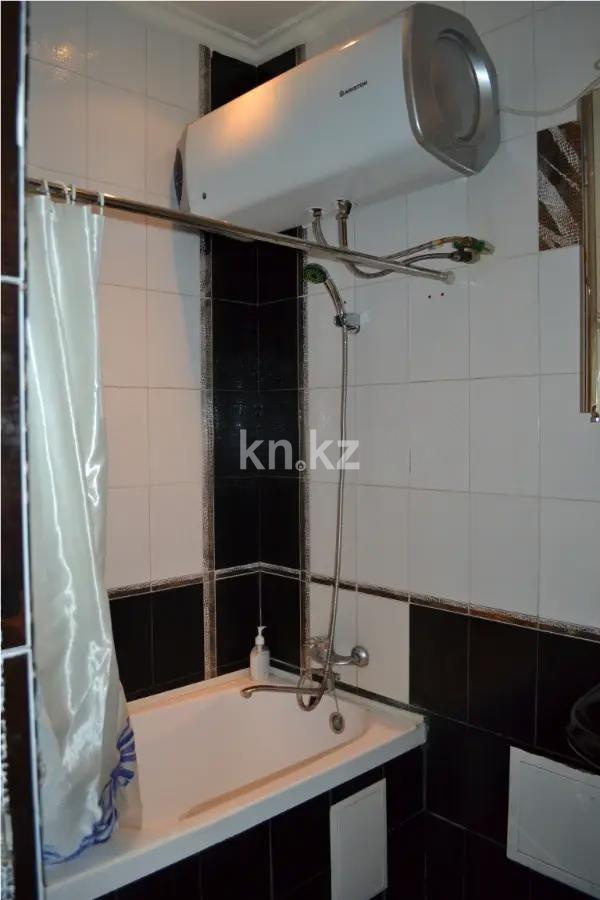 Продажа 2-комнатной квартиры, 56 м², ул. Сарсекова, дом  55 в Караганде - фото 4