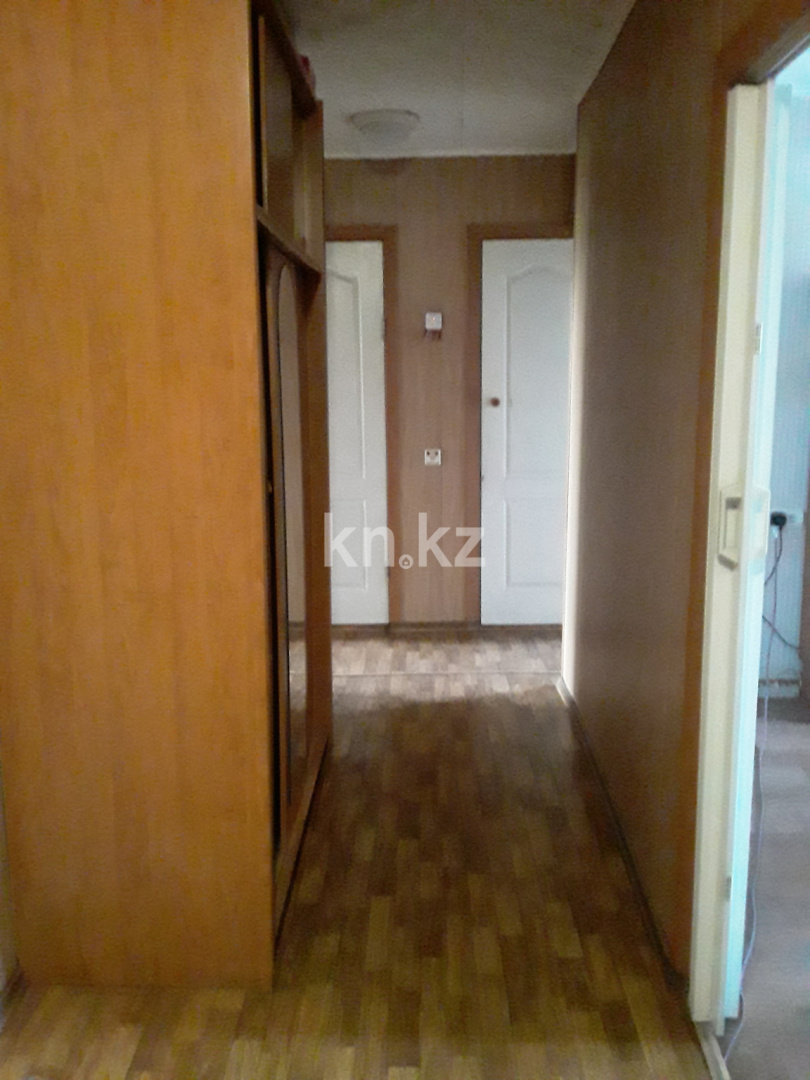 Продажа 3-комнатной квартиры, 65 м², ул. Набережная Славского, дом  22 в Усть-Каменогорске - фото 3