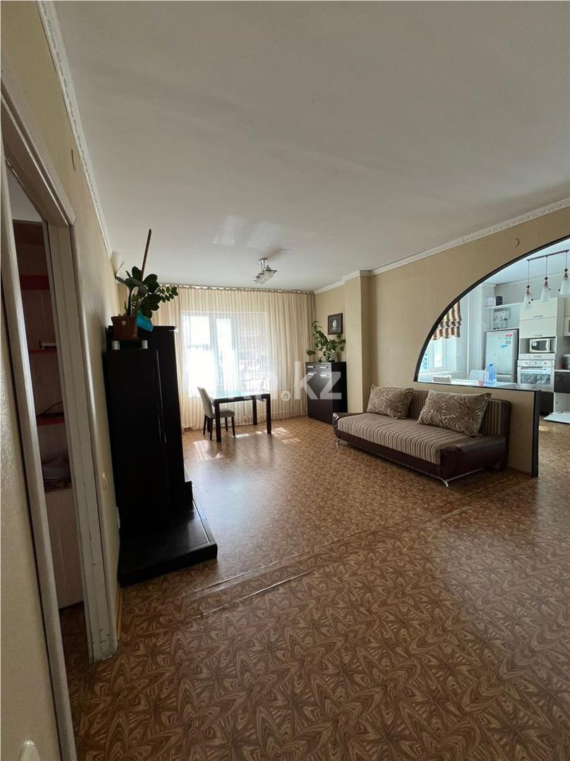 Продажа 3-комнатной квартиры, 80 м², пр. Шахтеров, дом  74 в Караганде