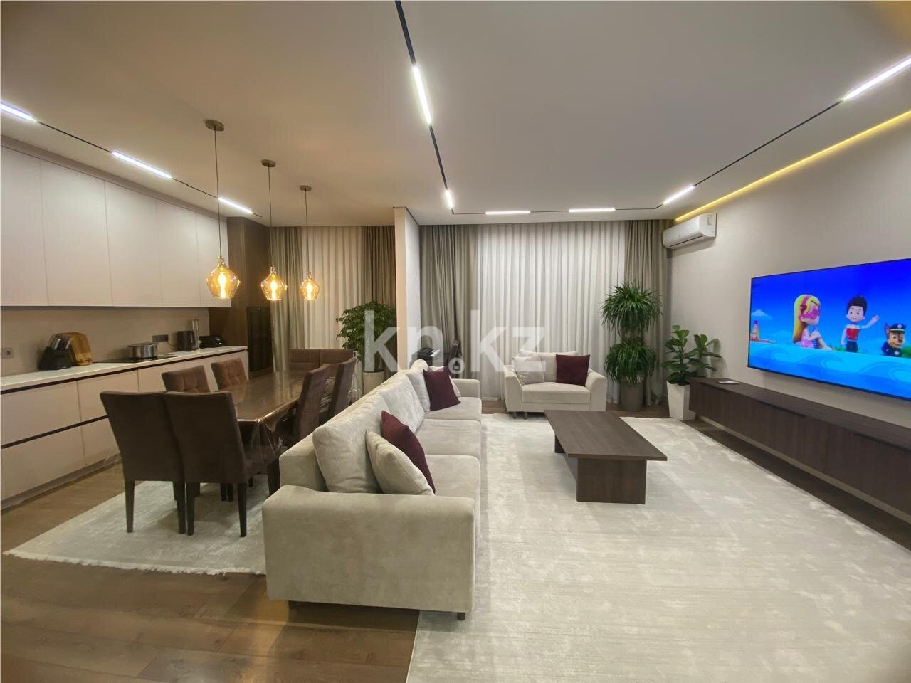 Продажа 5-комнатной квартиры, 137 м² в Астане