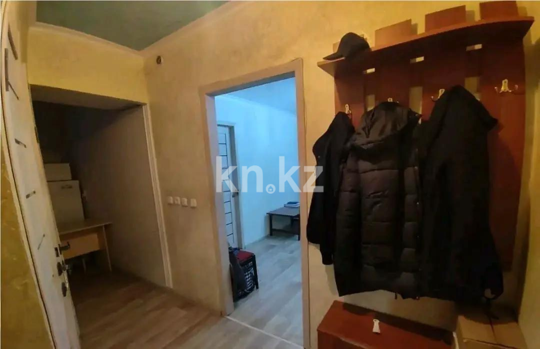 Продажа 2-комнатной квартиры, 38 м², пр. Бухар-жырау, дом  79/2 в Караганде - фото 3