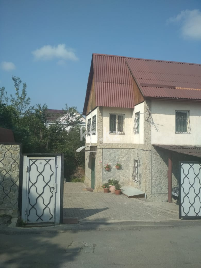 Продажа 4-комнатного дома, 100 м² в Алматы