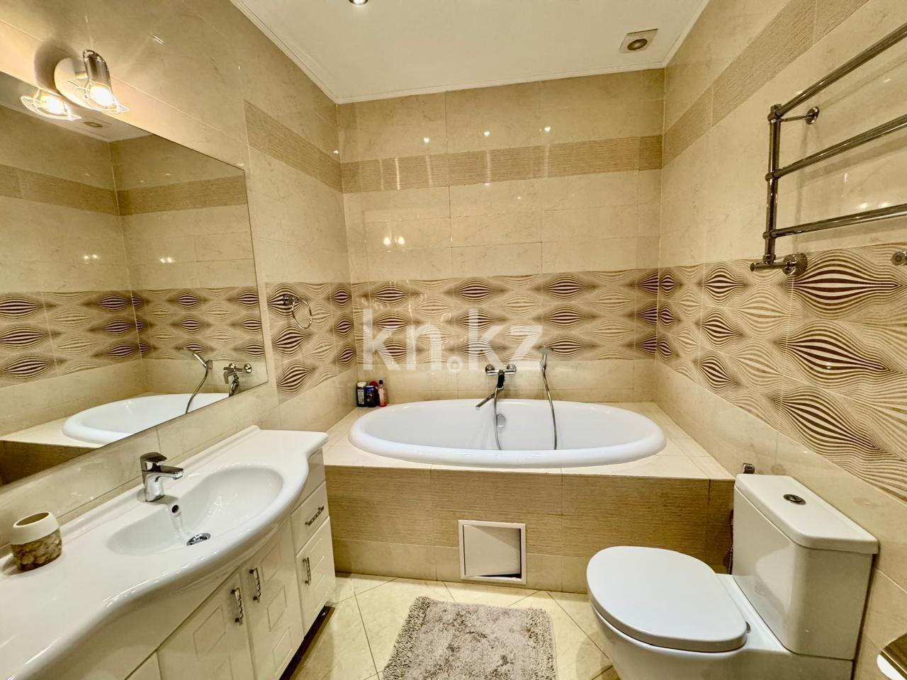 Продажа 3-комнатной квартиры, 190 м², ул. Достык, дом  13 - ул. Кенесары в Астане - фото 37