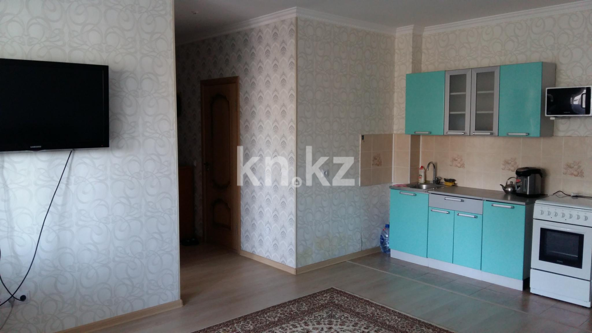 Аренда 1-комнатной квартиры посуточно, 45 м², ул. Сауран, дом  3/1 в Астане