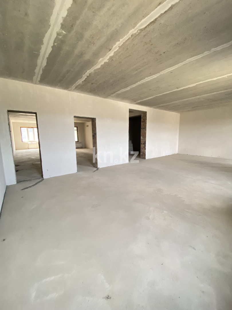 Продажа 5-комнатной квартиры, 147 м², пр. Республики, дом  49/1 в Караганде - фото 17