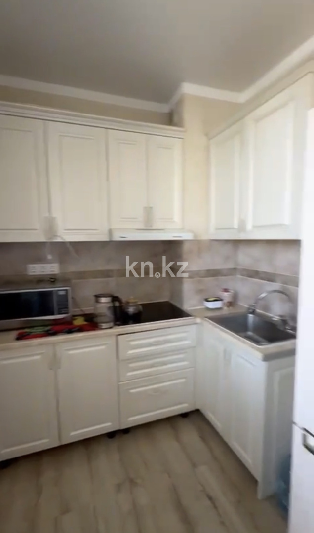 Аренда 1-комнатной квартиры, 45 м² в Астане