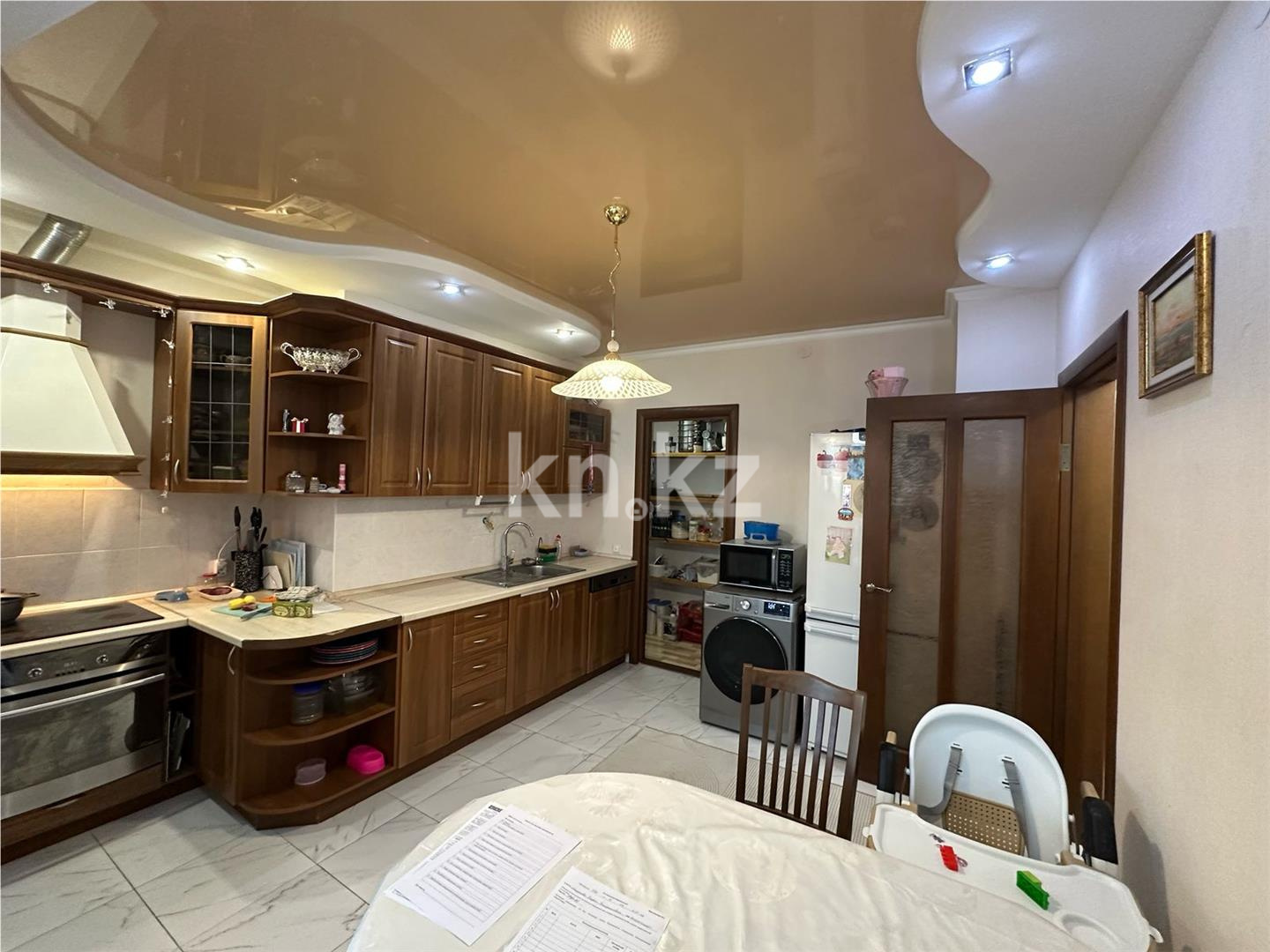 Продажа 3-комнатной квартиры, 110 м², ул. Куйши Дина в Астане - фото 10