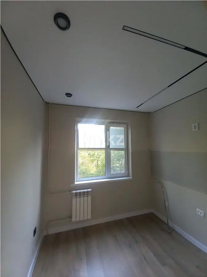 Продажа 1-комнатной квартиры, 33 м², мкр-н 9, дом  20 в Алматы - фото 2