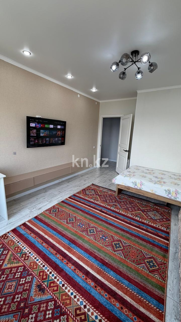 Аренда 1-комнатной квартиры, 60 м² в Атырау - фото 4