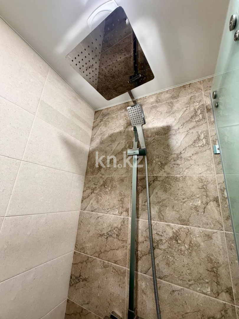 Продажа 4-комнатной квартиры, 75.4 м² в Караганде - фото 13