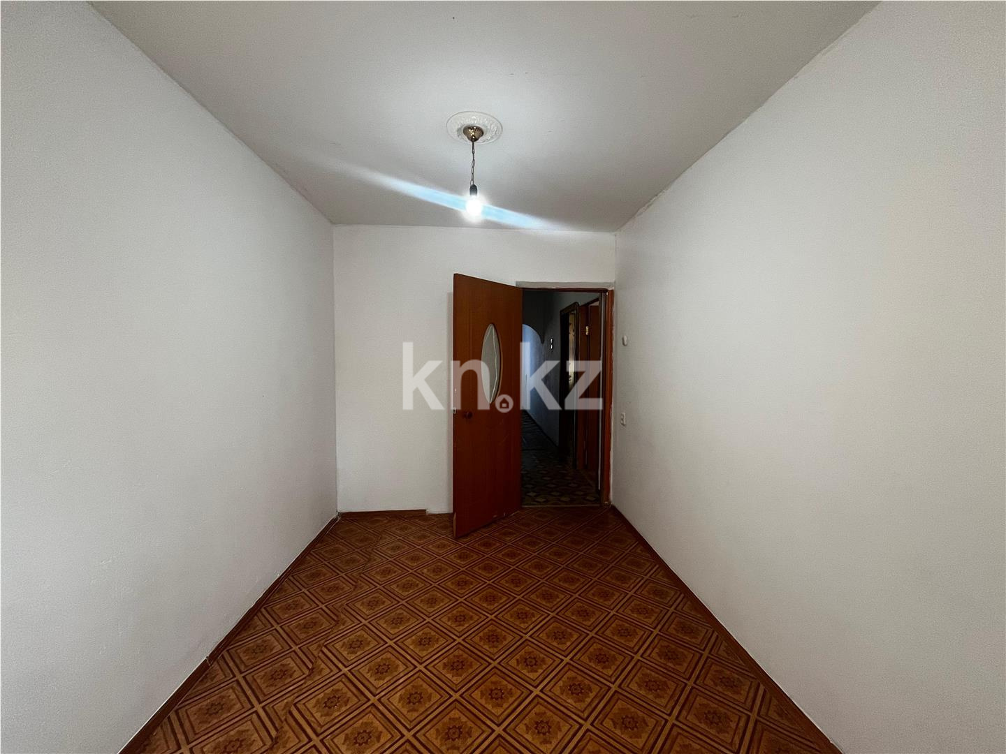 Продажа 3-комнатной квартиры, 62 м², мкр-н 14 в Караганде - фото 4