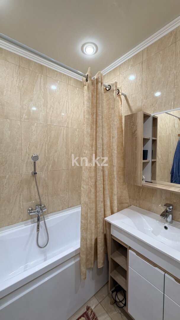 Продажа 2-комнатной квартиры, 42.2 м² в Караганде - фото 8