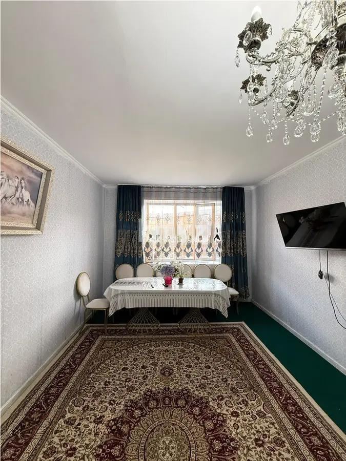 Продажа 2-комнатной квартиры, 62 м² в Караганде