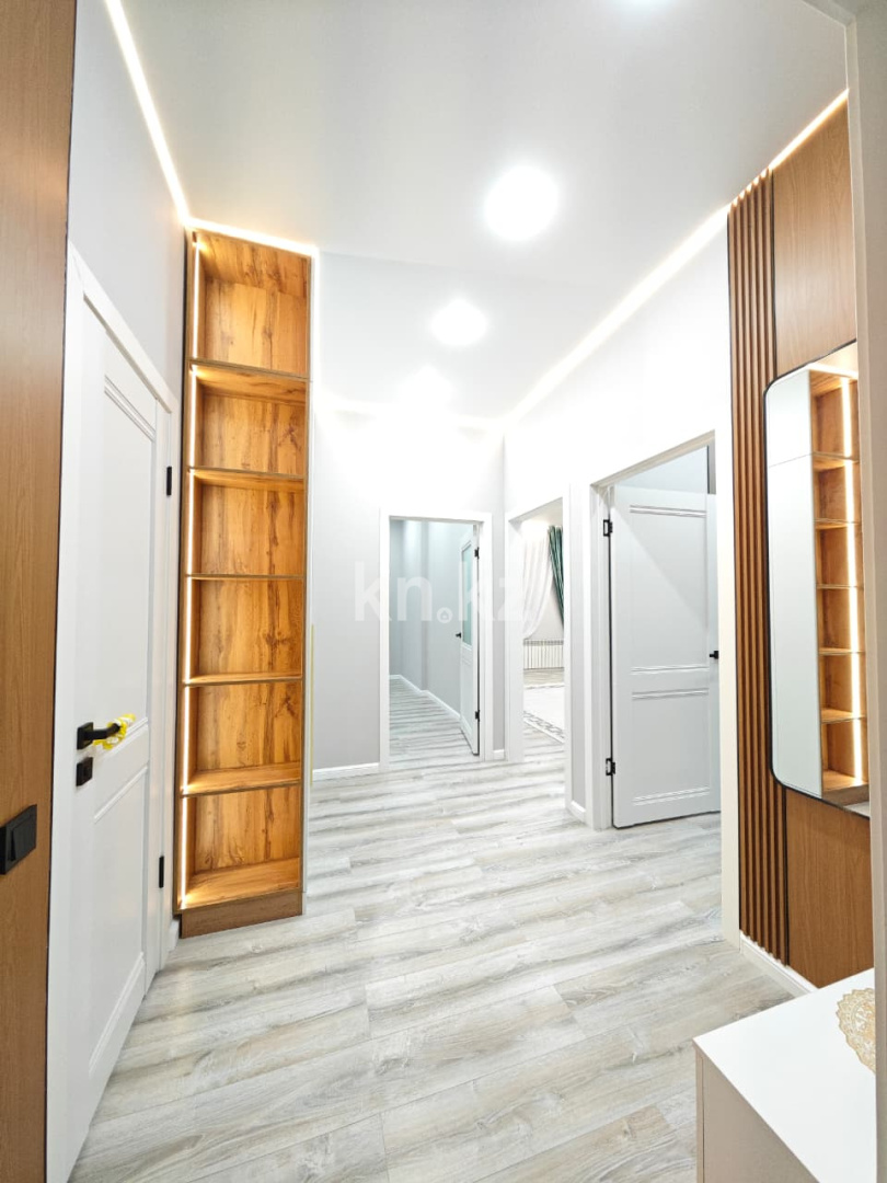 Продажа 2-комнатной квартиры, 61 м², ул. Университетская, дом  18 в Караганде - фото 11