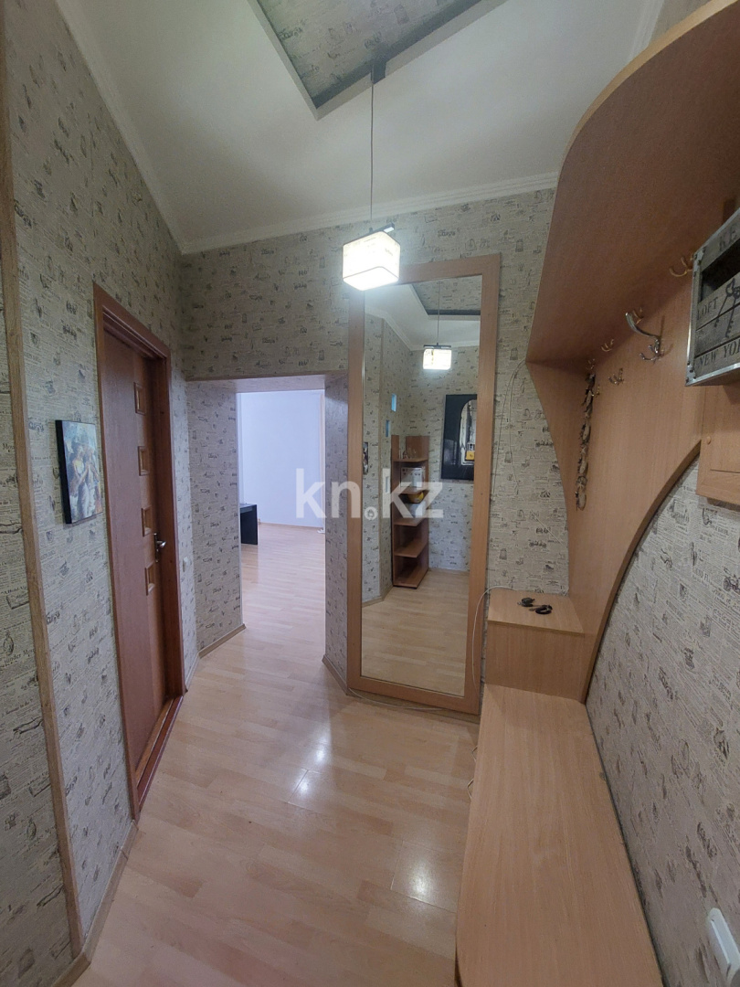 Продажа 2-комнатной квартиры, 57 м², ул. Аханова (Театральная), дом  54 в Караганде - фото 15