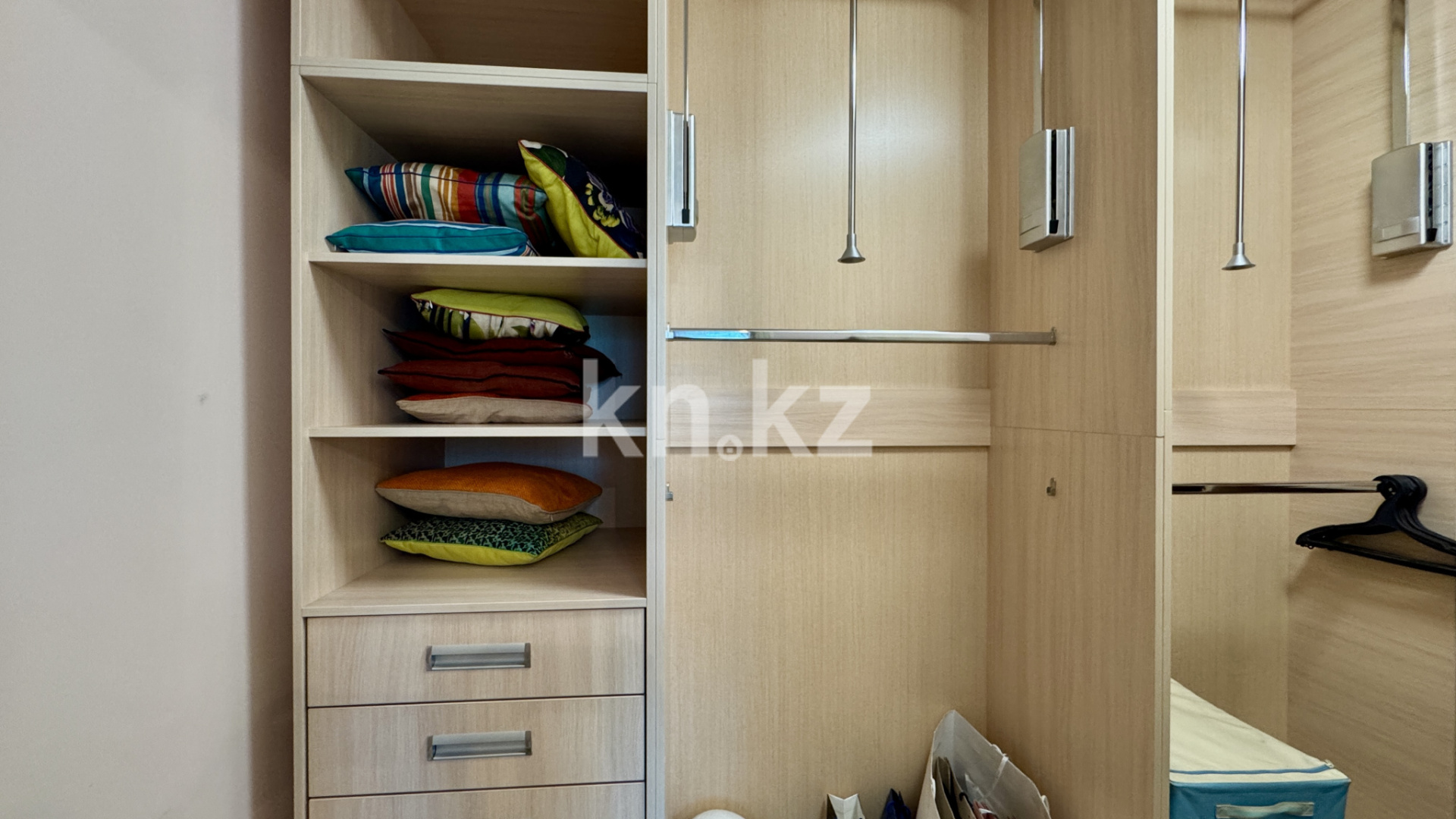 Продажа 2-комнатной квартиры, 87 м², Достык в Алматы - фото 9