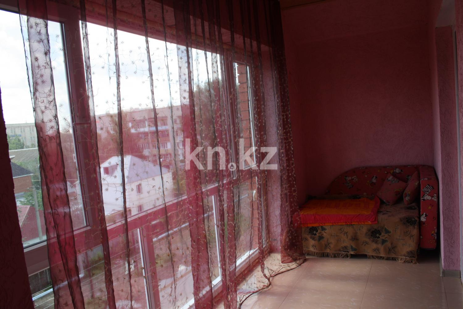 Аренда 3-комнатной квартиры посуточно, 75 м², ул. Победы, дом  105 в Уральске - фото 8