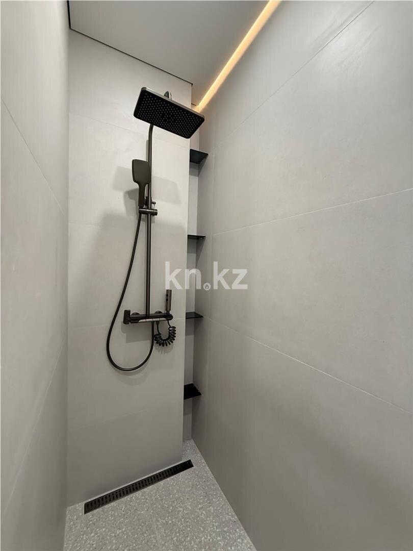 Продажа 2-комнатной квартиры, 68 м² в Караганде - фото 13