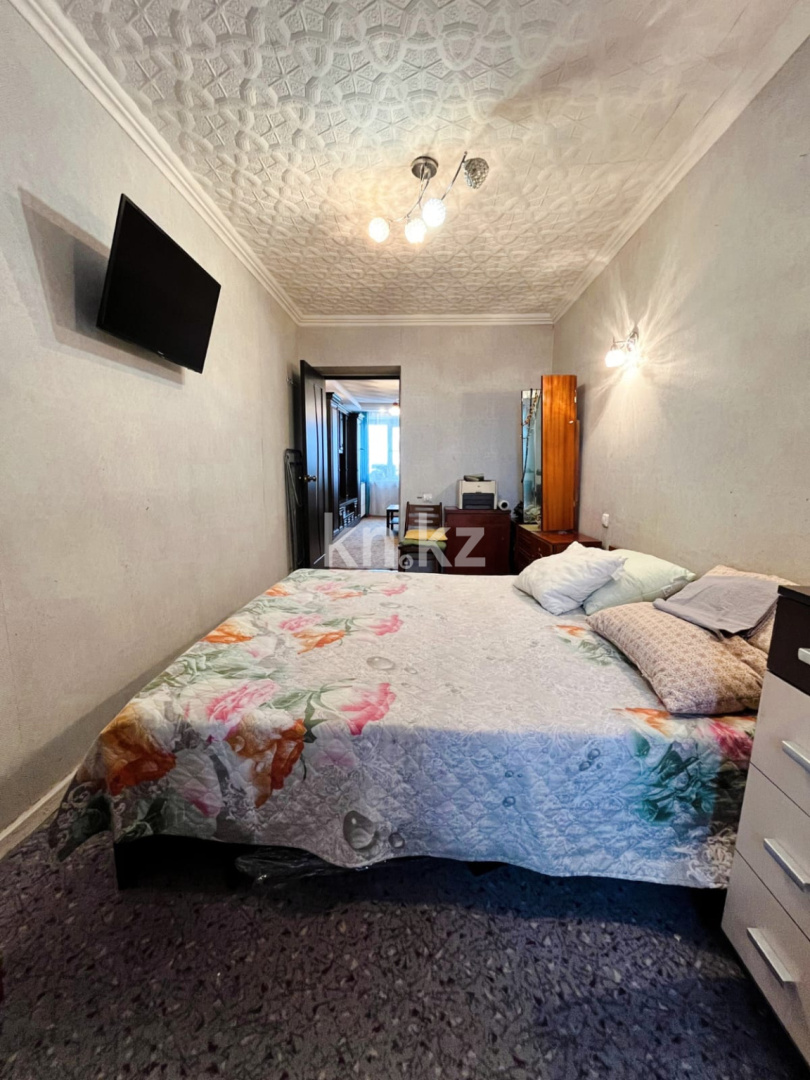 Продажа 3-комнатной квартиры, 64 м², ул. Михаэлиса, дом  7 в Усть-Каменогорске - фото 7