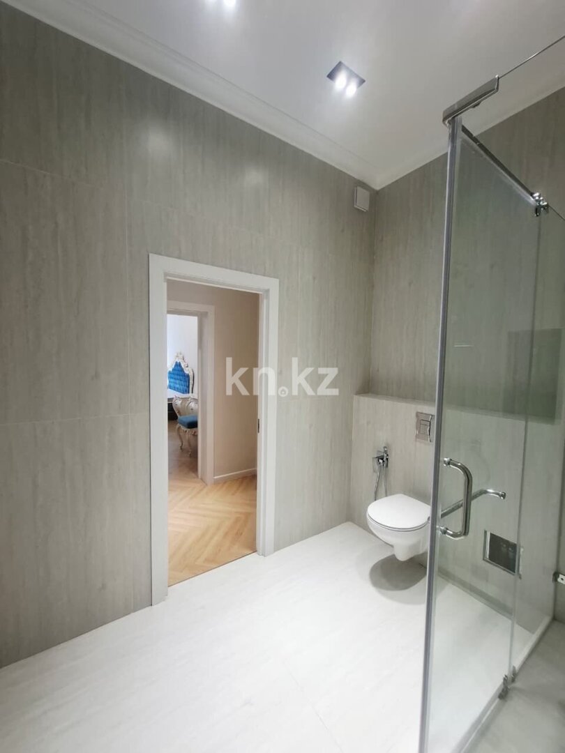 Продажа 4-комнатной квартиры, 142.4 м² в Алматы - фото 26