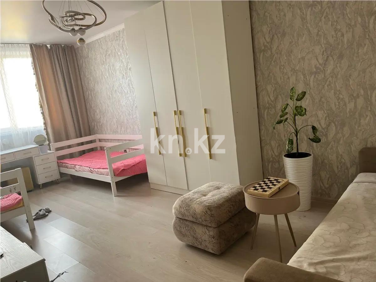 Продажа 3-комнатной квартиры, 81 м², ул. А-108, дом  22 в Астане - фото 3