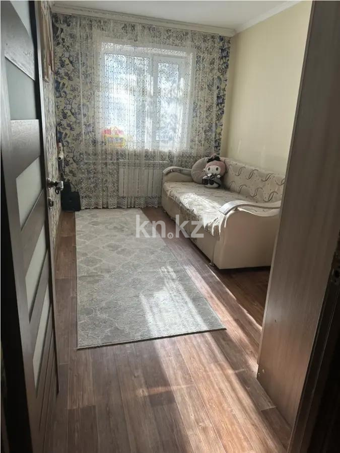 Продажа 3-комнатной квартиры, 63 м², пр. Строителей, дом  23 в Караганде - фото 2
