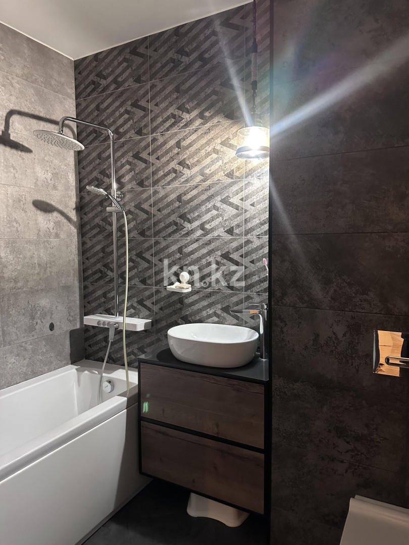 Продажа 3-комнатной квартиры, 78.9 м² в Караганде - фото 25