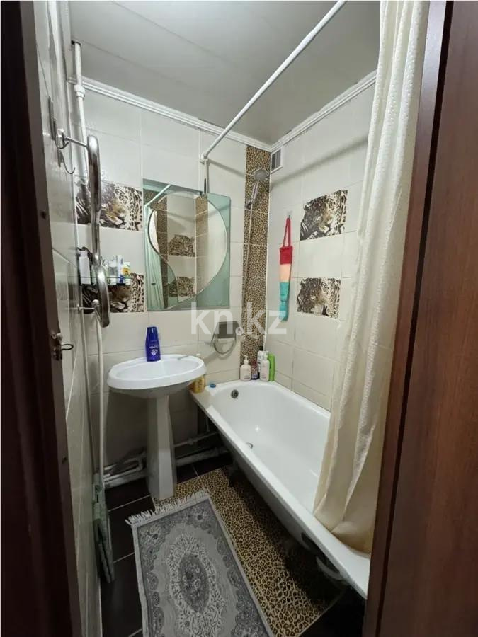 Продажа 2-комнатной квартиры, 42 м², мкр-н 11а, дом  10 в Караганде - фото 5